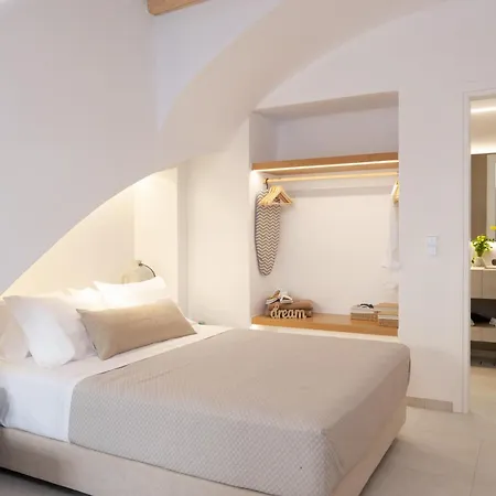 Miles Away Residences Apartman *